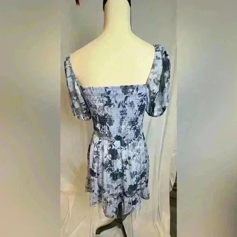 NWT - Francesca's Light Blue Flowered Dress with Elastic Bodice Dress (Size L) - Picture 3 of 9
